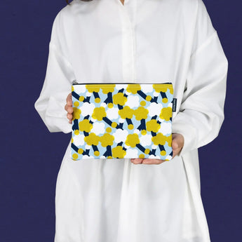 Flat pouch | Plum pattern | Hand-dyed fabric Umbrella cloth 100% cotton Pouch Made in Japan | Pattern of happiness 【 Fuwa Market Original 】 Fuwa Market