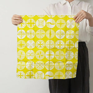 Wind Bath Towel 48cm | Isa Pattern Pine | Double-sided Dye Yellow / Green | Silk Shantung | Musubi Musubi
