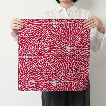 Wind chime 48cm | Isa pattern Peony | Double-sided dyeing Red / Aqua (Water color) | Silk shantung | Musubi Musubi