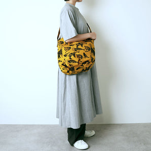 Macmo text style | Jagaimo bag shoulder bag animal mustard 