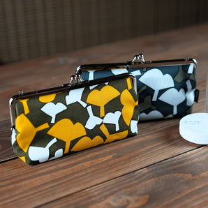 Gamaku (horizontal type / small) | Ginkgo leaf pattern | Hand-dyed raw fabric, umbrella cloth, 100% silk, Japanese wallet, pouch, wallet pouch, made in Japan | Kyoto artisan craftsmanship 【Fuwa Market Original】 