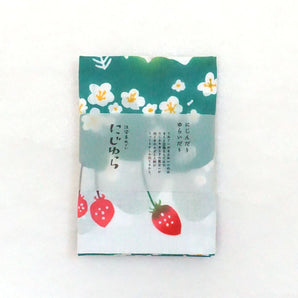 Handkerchief | 100% cotton | Ichigo field | Dyeing | Nijyura Ichigo field 