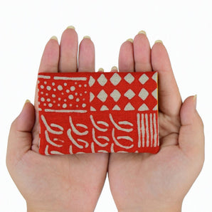 Yotsume dyed cloth with name tag, card case, floral cloth, red