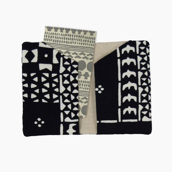 Yotsume dyed cloth with name stamp, cotton cloth, blue indigo, red, Navy