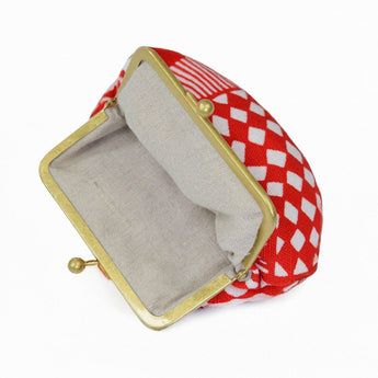 Yotsume dyed cloth edge, hem SASHIKO flower cloth red